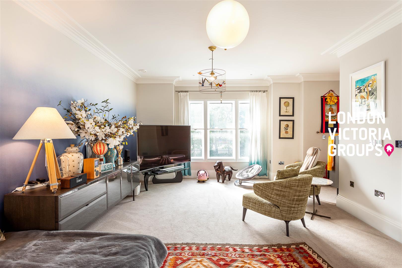 3 bed property in Battersea Park Road, LONDON